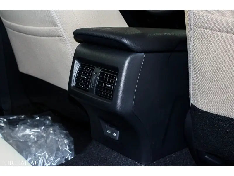 Toyota Camry 2025