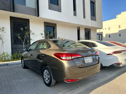 Discover undefined undefined Exterior Interior Images.Find all aspects and details of cars.