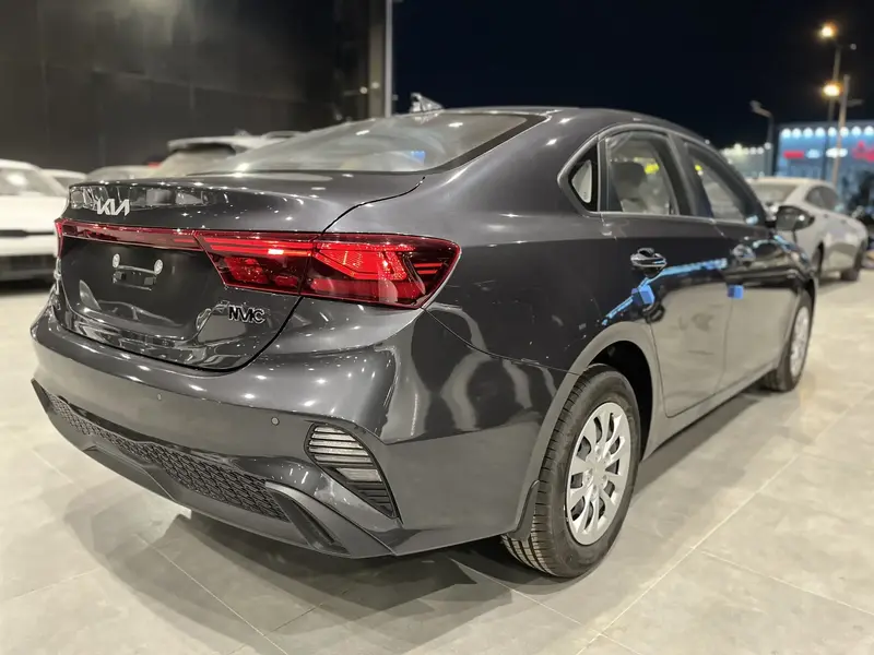 Discover undefined undefined Exterior Interior Images.Find all aspects and details of cars.