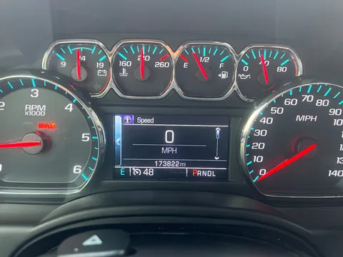 Chevrolet Suburban 5.3L LS 2018