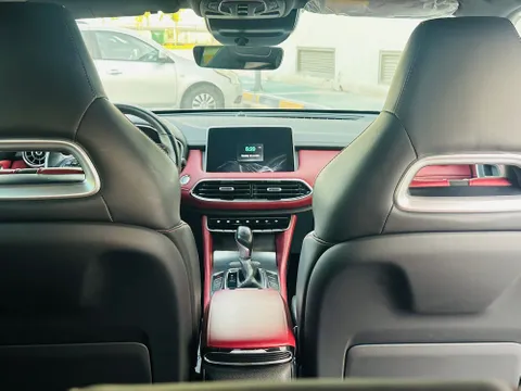 MG HS 2.0T Luxury (AWD) 2021