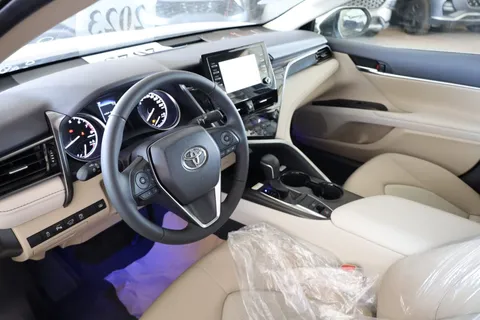 New Toyota Camry 2.5L GLE 204 HP 2023
