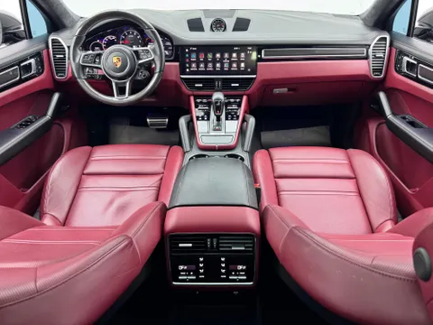 Porsche Cayenne Coupe GTS 2022