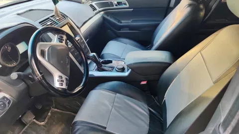 Discover undefined undefined Exterior Interior Images.Find all aspects and details of cars.