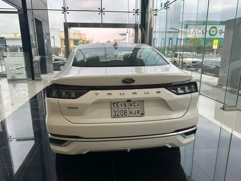 Ford Taurus 2023