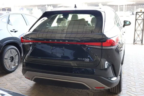Discover undefined undefined Exterior Interior Images.Find all aspects and details of cars.