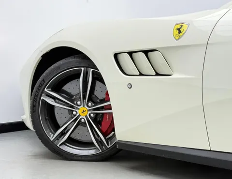 Ferrari GTC4Lusso 6.3L V12 2018