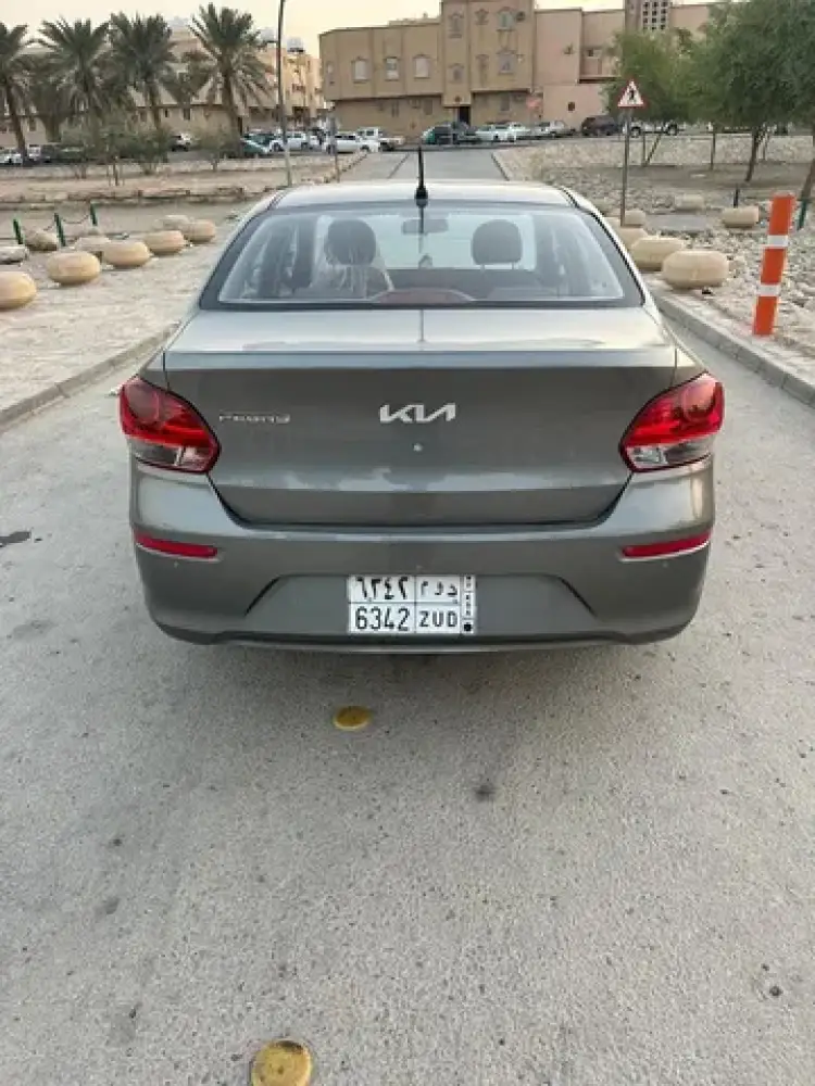kia kia-pegas image Kia Pegas 2022