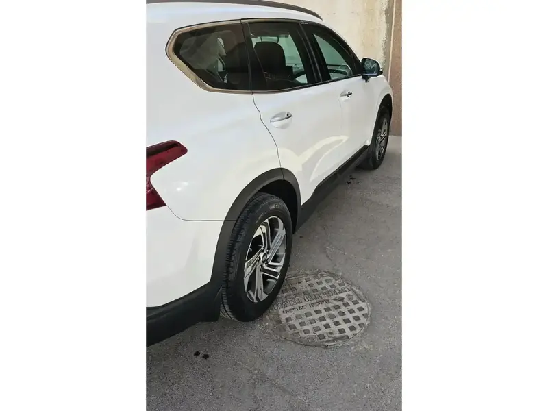Discover undefined undefined Exterior Interior Images.Find all aspects and details of cars.