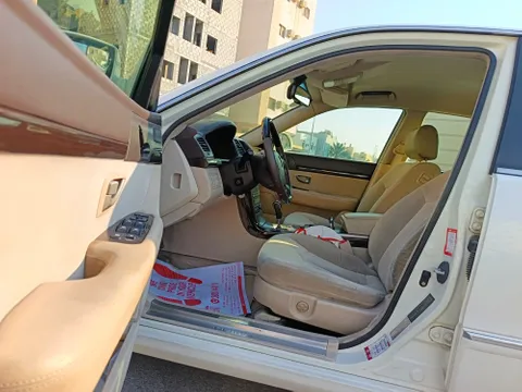 Kia Opirus 2008