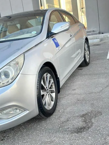 Discover undefined undefined Exterior Interior Images.Find all aspects and details of cars.