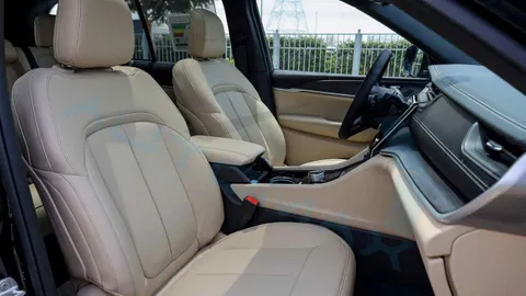New Jeep Cherokee 2024