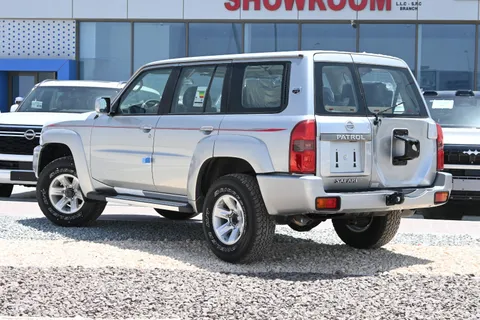New Nissan Patrol Safari 4.8L M/T 2024