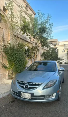 استكشف undefined undefined الصور الخارجية والداخلية. اكتشف جميع جوانب وتفاصيل السيارات.