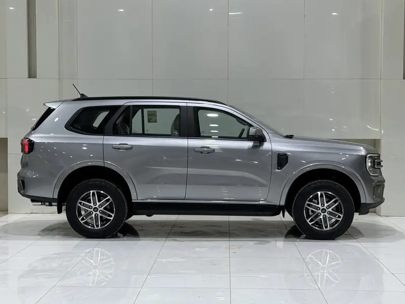 Ford EVEREST 2024