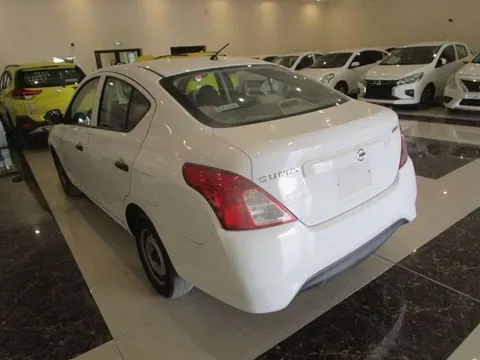 Nissan Sunny 2016