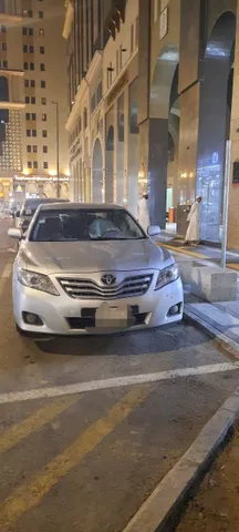 Toyota Camry  4 Door 2.5L 2011