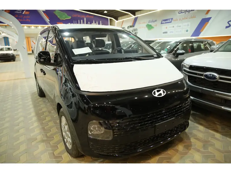 Discover undefined undefined Exterior Interior Images.Find all aspects and details of cars.