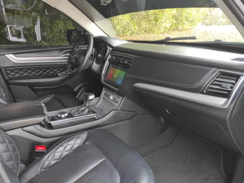 MG RX8 2.0T Black Edition (AWD) 2022