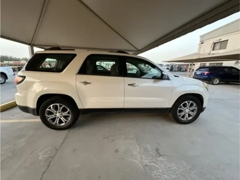 Discover undefined undefined Exterior Interior Images.Find all aspects and details of cars.
