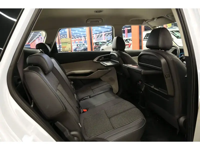 KIA Carens 2025