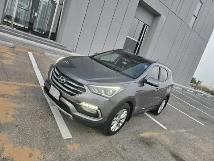 hyundai santa-fe image Hyundai Santa Fe 2016
