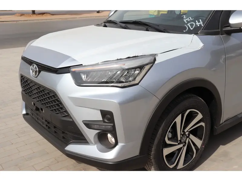 Discover undefined undefined Exterior Interior Images.Find all aspects and details of cars.