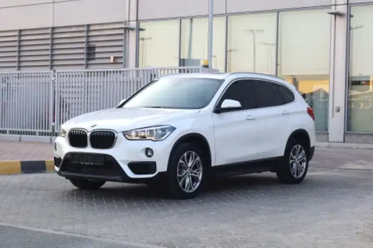 bmw x1 image BMW X1 sDrive 20i 2019
