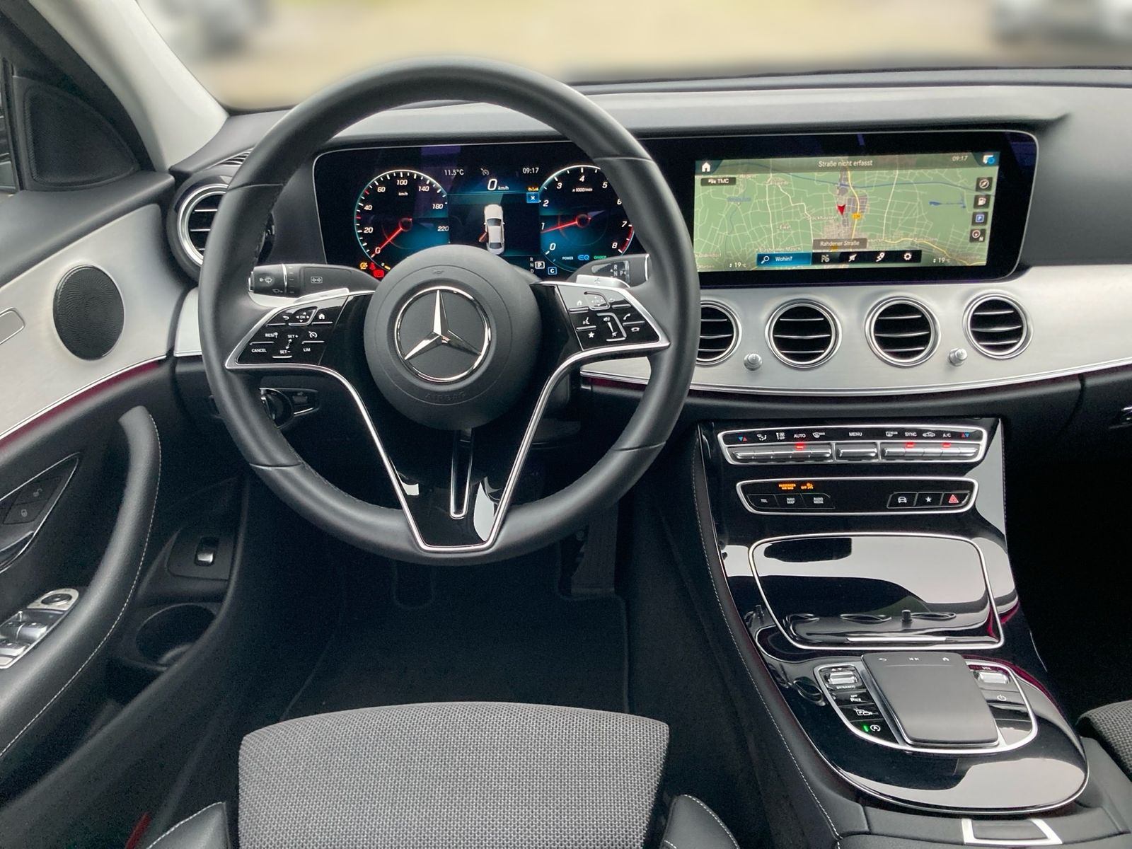 مرسيدس بنز E Class 2023