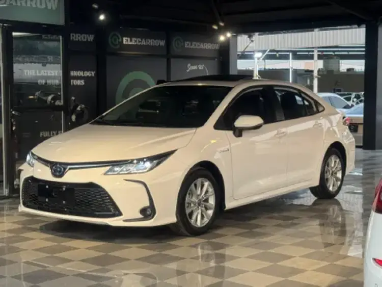 toyota toyota-corolla image New Toyota Corolla 1.8L XLI Executive Hybrid Moonroof 2024