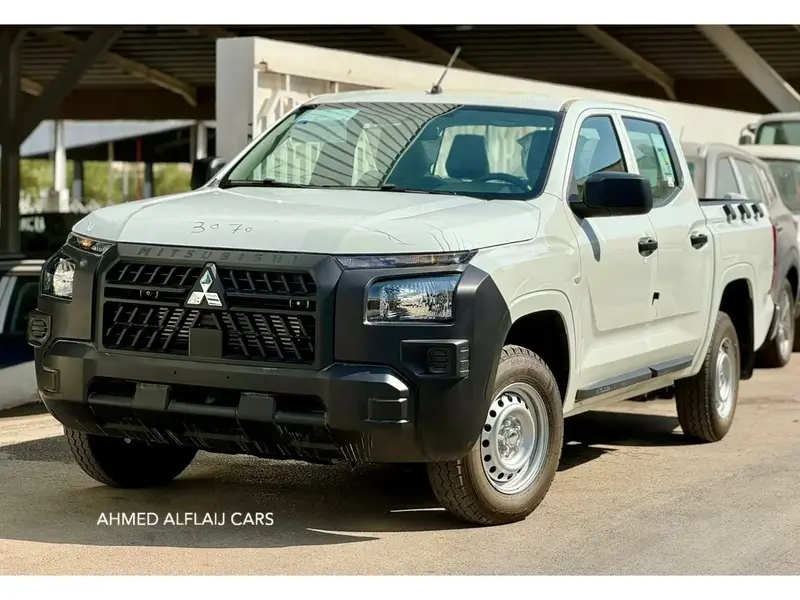 Discover undefined undefined Exterior Interior Images.Find all aspects and details of cars.