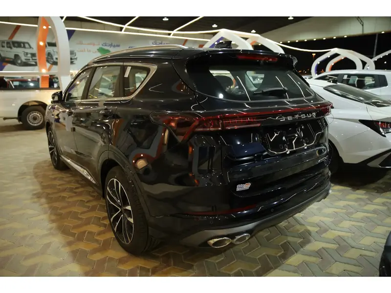 Discover undefined undefined Exterior Interior Images.Find all aspects and details of cars.