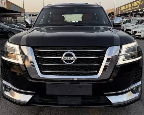 Nissan Patrol 5.6L LE Platinum 2011