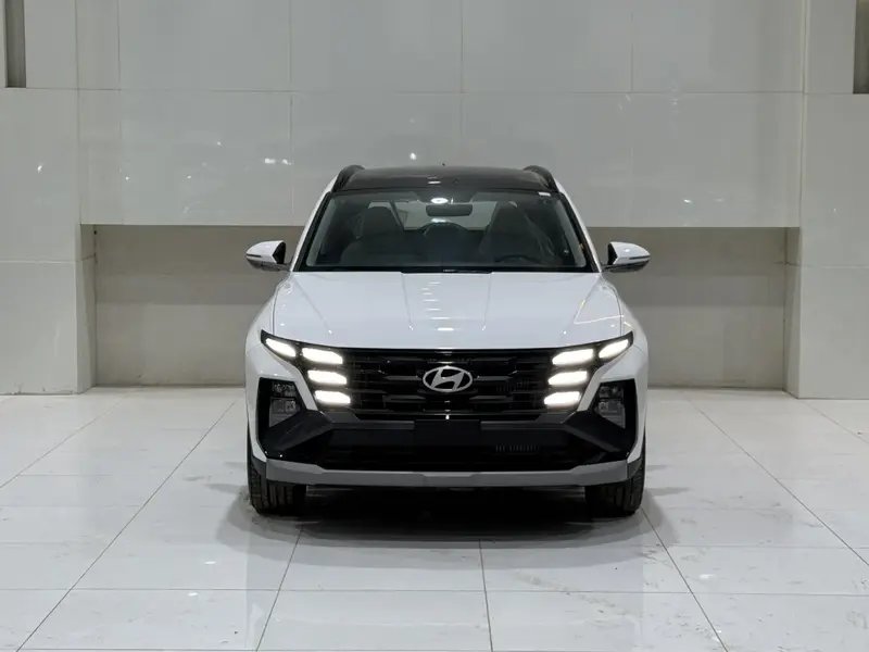 Discover undefined undefined Exterior Interior Images.Find all aspects and details of cars.