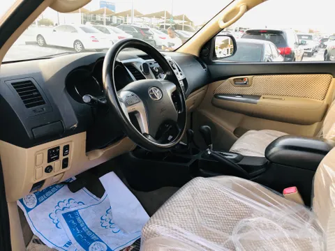 Toyota Fortuner 2.7L (4X4) 2015