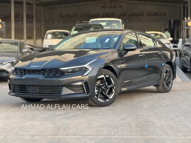 KIA K5 2025