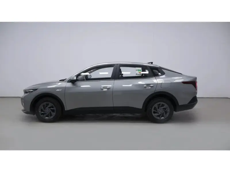 Discover undefined undefined Exterior Interior Images.Find all aspects and details of cars.
