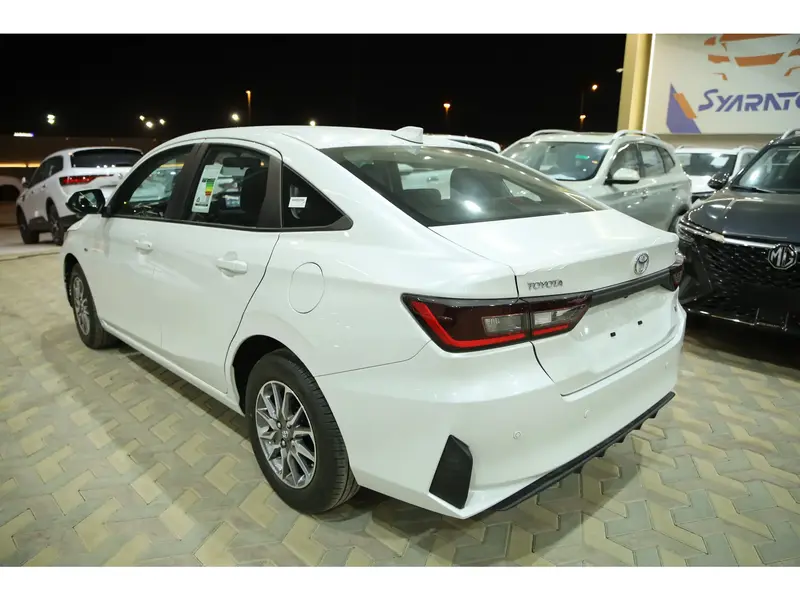 Discover undefined undefined Exterior Interior Images.Find all aspects and details of cars.