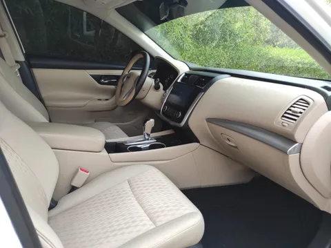 Nissan Altima 2.5 SV 2018