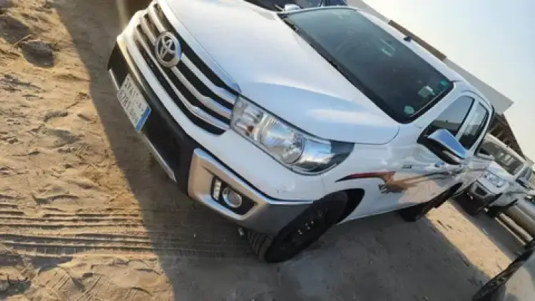 toyota toyota-hilux image Toyota Hilux 2017