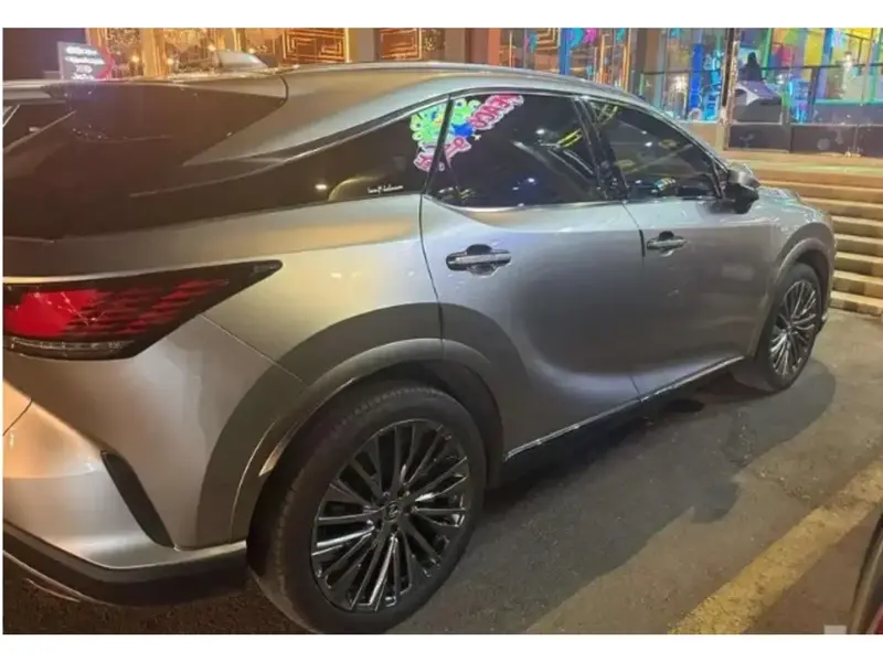 Lexus RX 2024