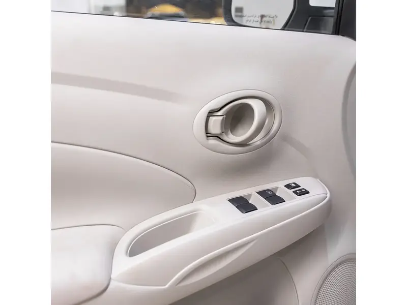 Nissan Sunny 2024