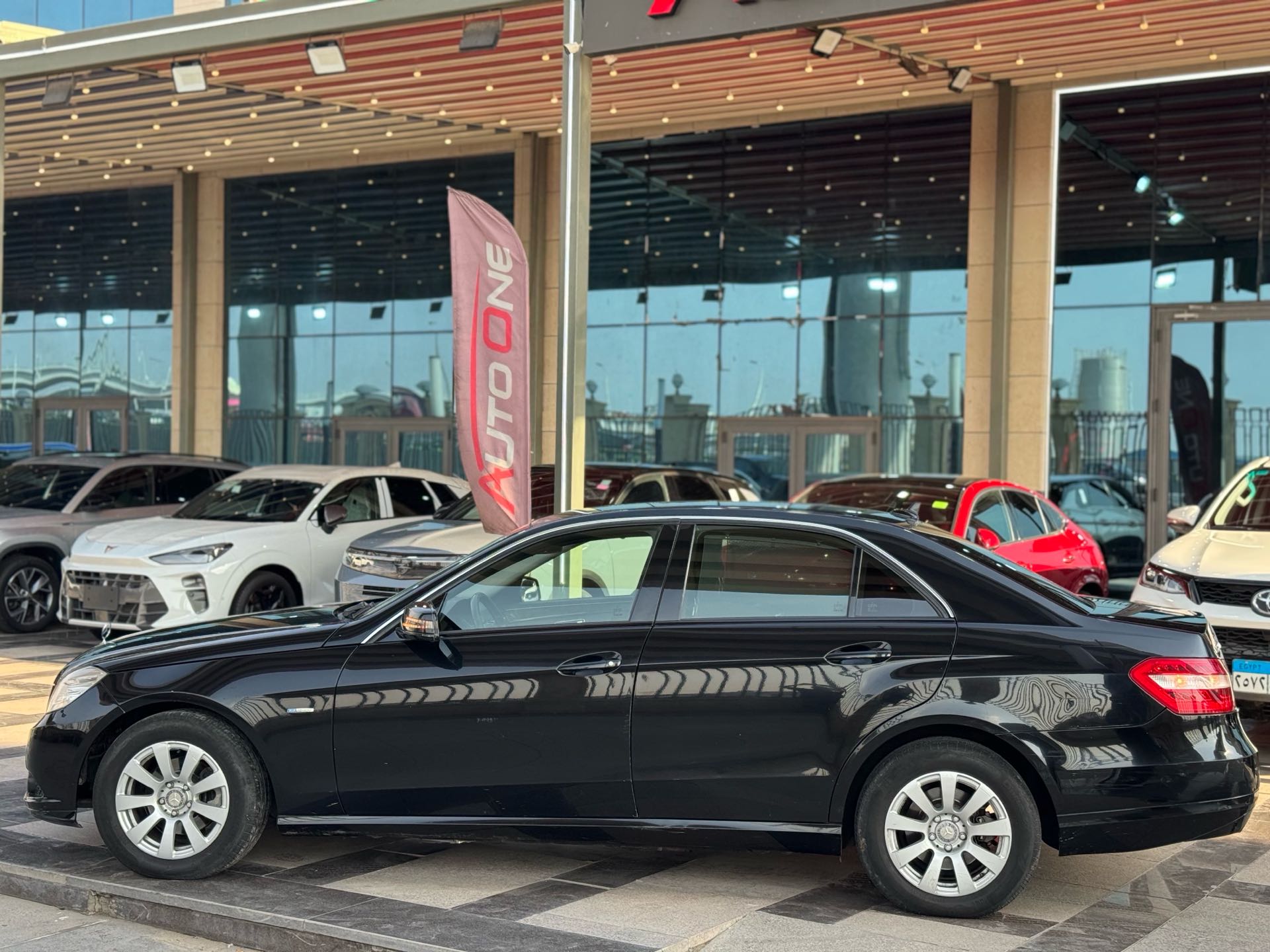 مرسيدس بنز E Class 2011