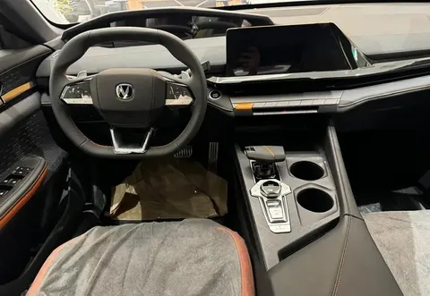 Discover undefined undefined Exterior Interior Images.Find all aspects and details of cars.