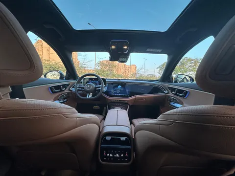 Discover undefined undefined Exterior Interior Images.Find all aspects and details of cars.