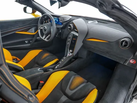 Discover undefined undefined Exterior Interior Images.Find all aspects and details of cars.