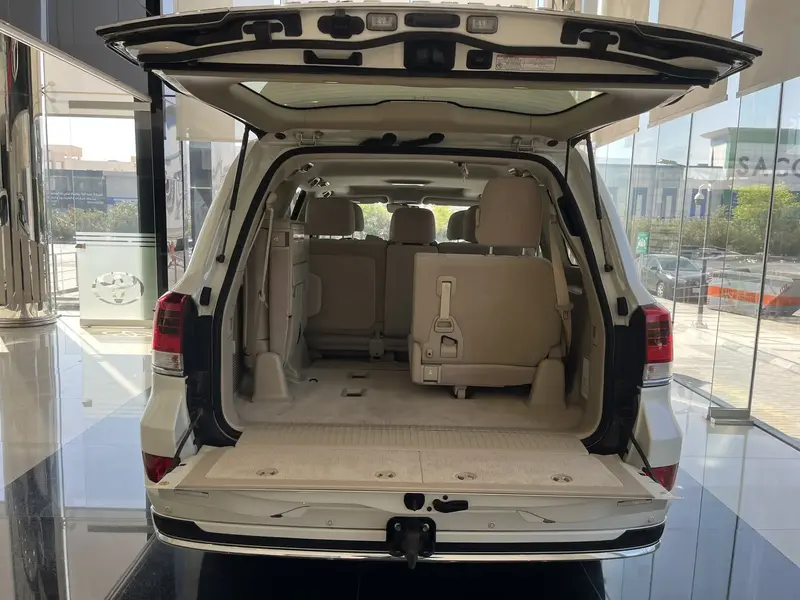 Toyota Land Cruiser Wagon 2021