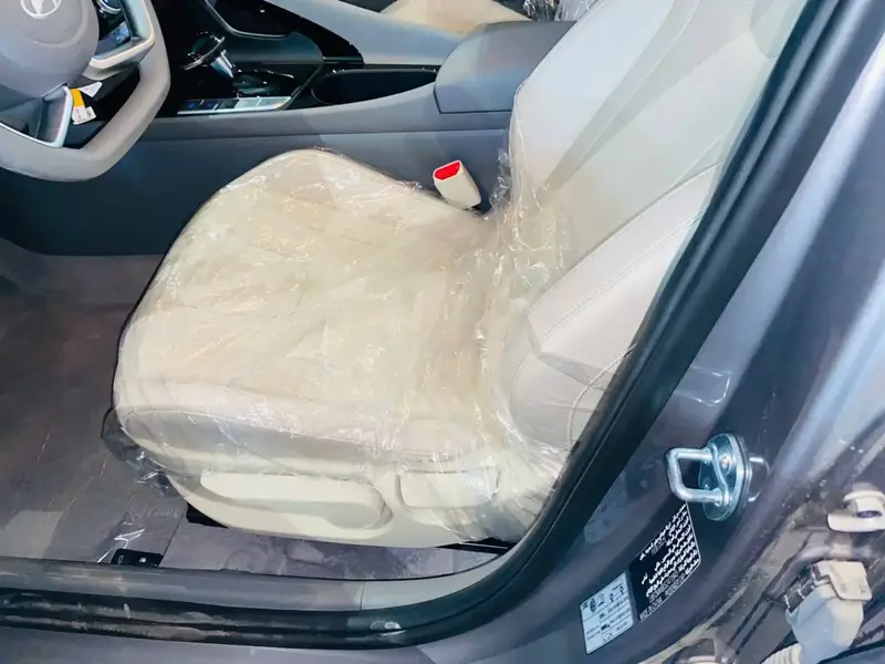 Hyundai Elantra 2025
