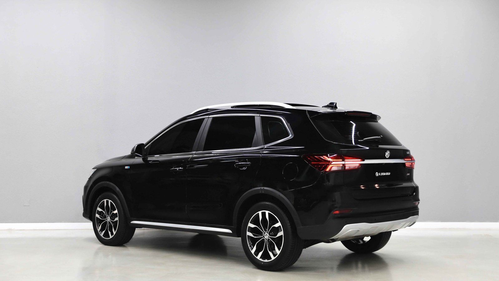 GCC | Low KMs | MG RX5 | Almost New | 1,200 AED Montly Installment
