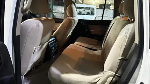 Toyota Land Cruiser 2010